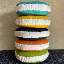 Load image into Gallery viewer, Sunbrella Hero Circle Pillow in Macaw/White