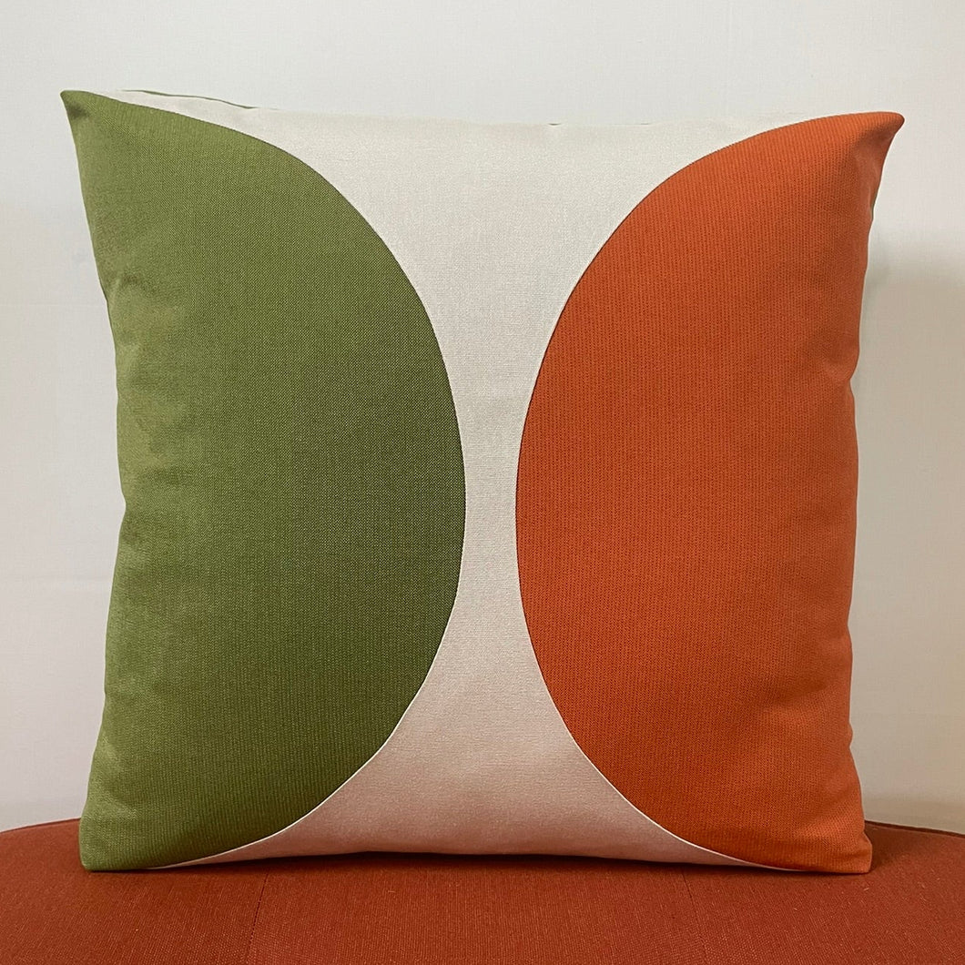 Sunbrella Eclipse Pillow in Cayenne/Cilantro
