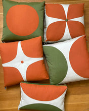 Load image into Gallery viewer, Sunbrella Eclipse Pillow in Cayenne/Cilantro
